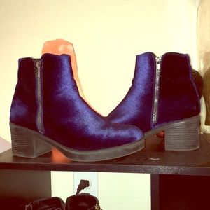 Velvet booties